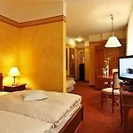 Seehotel Ecktannen Waren (Mueritz)