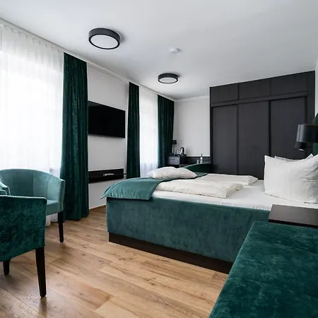 Seehotel Ecktannen ヴァーレン