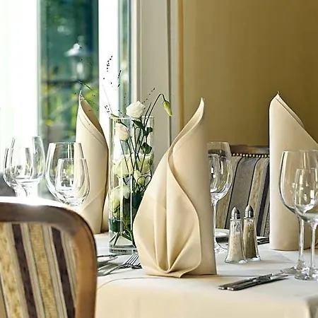 Seehotel Ecktannen 4* Waren (Mueritz)