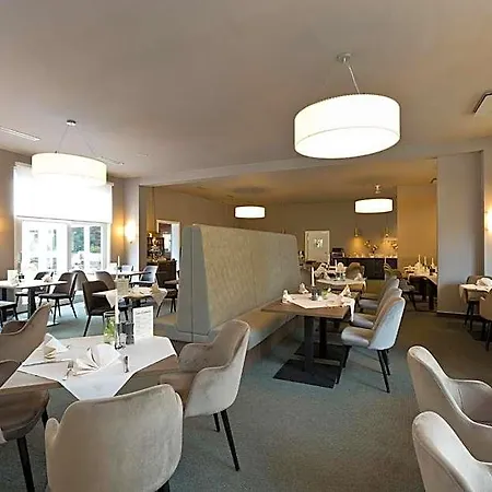 Seehotel Ecktannen Otel Waren (Mueritz)